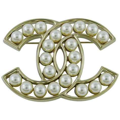 pearl chanel brooch|Chanel brooch price.